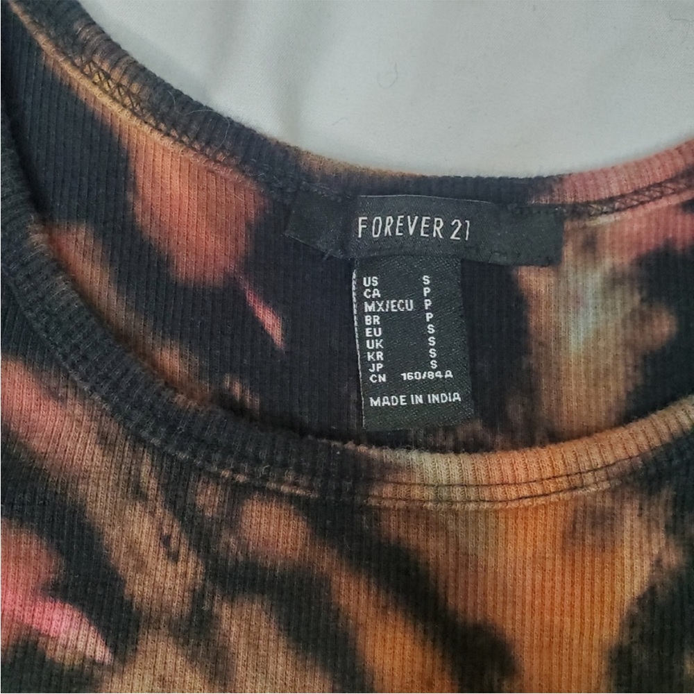 Forever 21 Tie Dye Crop Tank Top - Picture 4 of 7